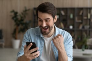 Premi fisici, carte spesa, brand e esperienze: cosa funziona meglio nei concorsi a premi?